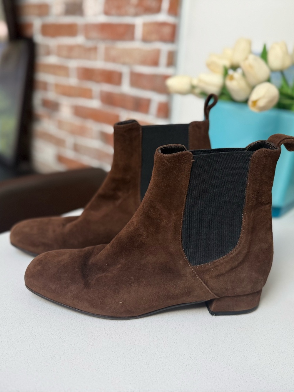 Women’s beautiful Brown Suede Chelsea Boots